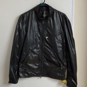 Mackage windbreaker